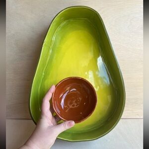 Avocado chips & dip platter / serving dish/tray